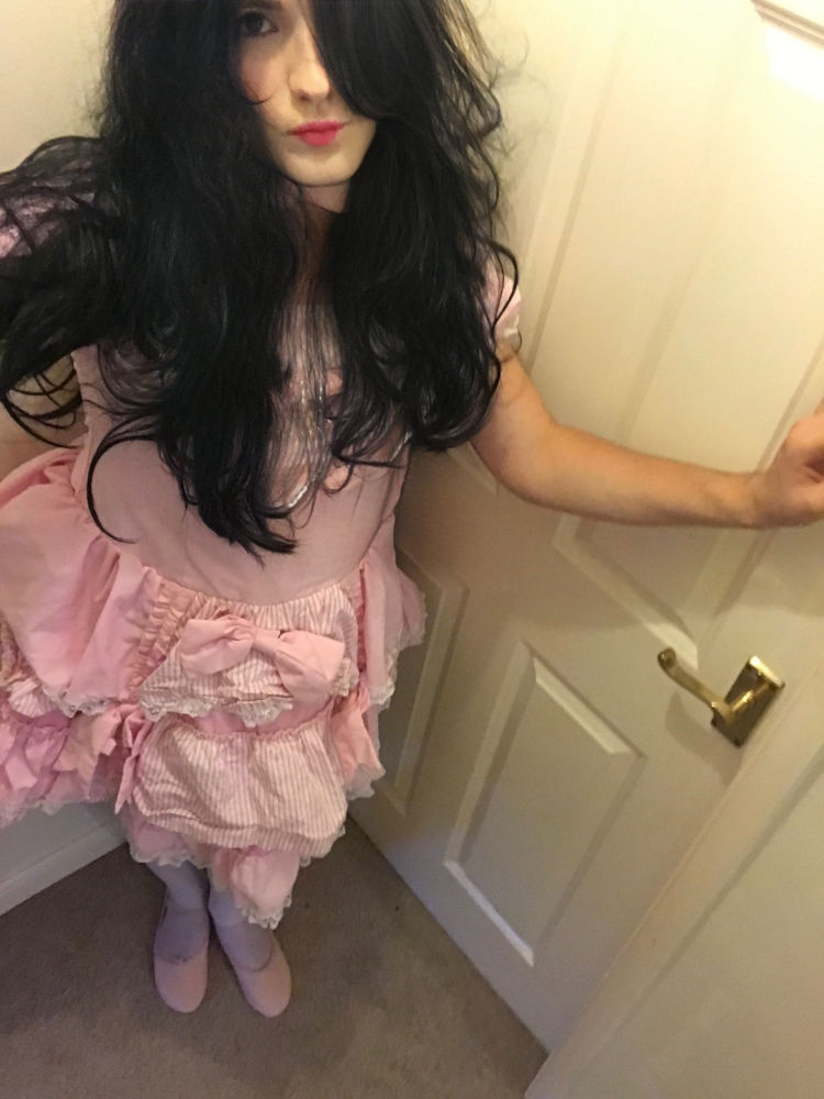 Amber Archives Sissy Manor