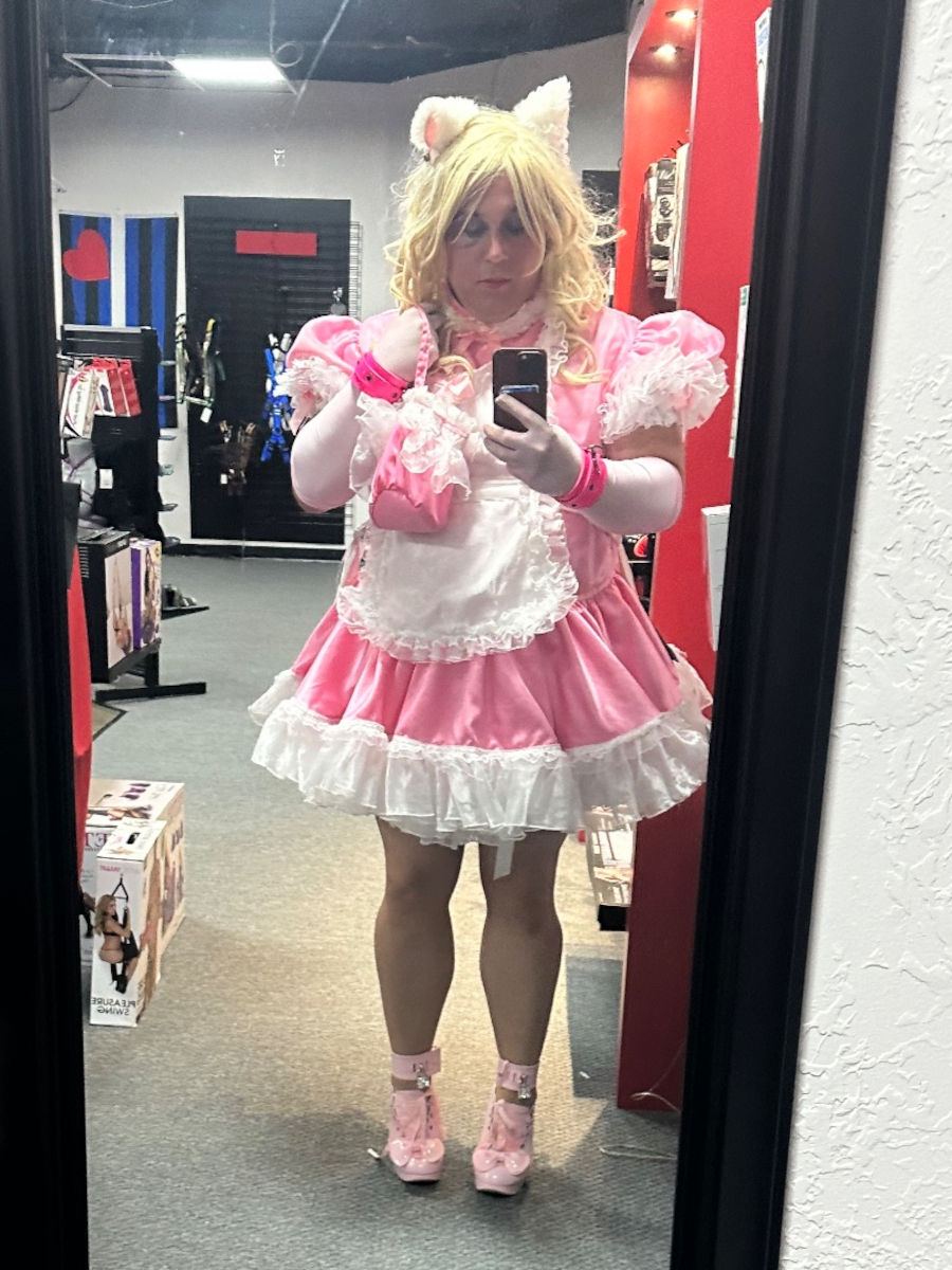 Sissy Starlight - Sissy Manor